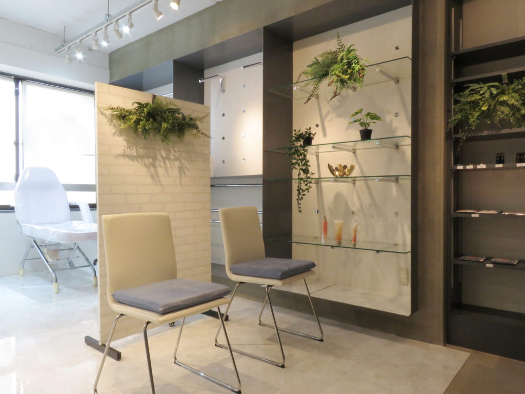 新宿巻き爪補正店 内観